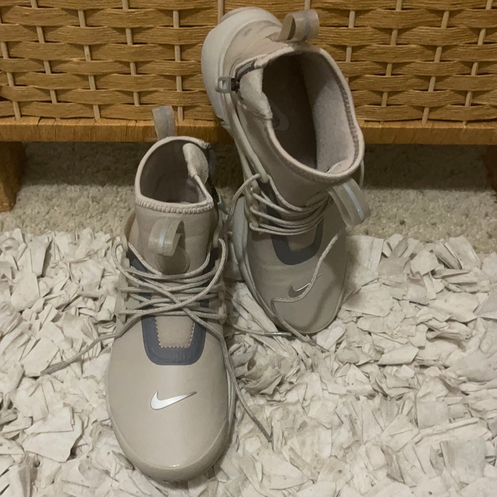 Nike Air Presto Mid-Top Utility sneaker